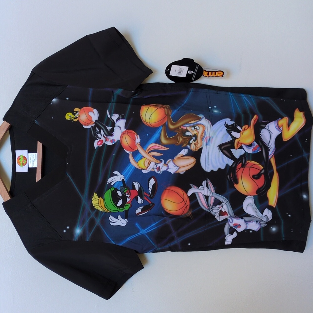 NEW Unisex XS Space Jam Scrub Top Tooniforms Bugs Bunny Daffy Duck Mens Womens